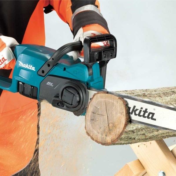 Makita DUC357Z 18V Li-ion LXT Brushless 350mm Chainsaw (Body Only)