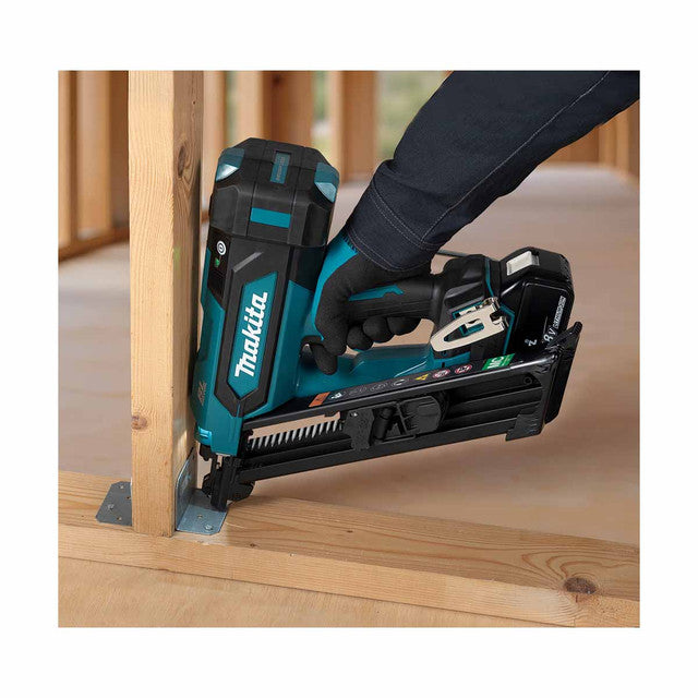 Makita DBN640ZK 18V LXT PPN Metal Connect Nail Gun (Body Only)