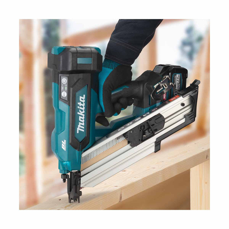 Makita BN001GZ 40V XGT Brushless Framing Nailer (Body Only)