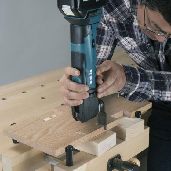 Makita DTM51Z 18v LXT Lithium Multi Tool with Keyless Blade Change Body Only