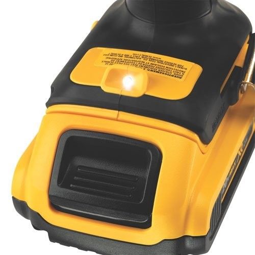 DeWalt DCF620D2K-GB 18V Brushless Collated Drywall Screwdriver flashlight