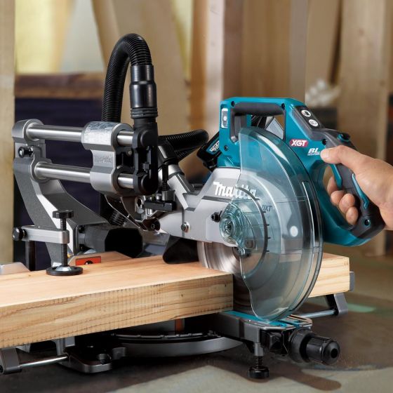 Makita LS002GZ01 40v Max XGT Slide Compound 216mm Mitre Saw Body Only