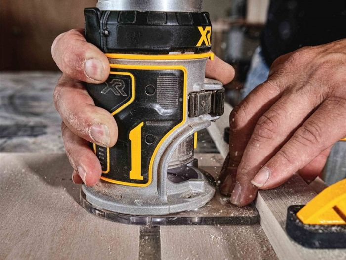 DeWalt DCW604NT-XJ 18v XR Brushless 1/4" Router Body Only in TSTAK VI Deep Carry Case with Bases