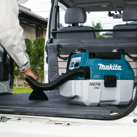 Makita DVC750LZ 3