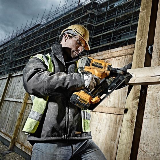 DeWalt DCN692N 18V Cordless Brushless First Fix Nail Gun Body Only (Discontinued)