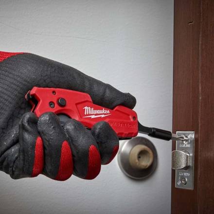 Milwaukee FASTBACK 6-in-1 Utility Knife