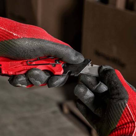 Milwaukee FASTBACK 6-in-1 Utility Knife