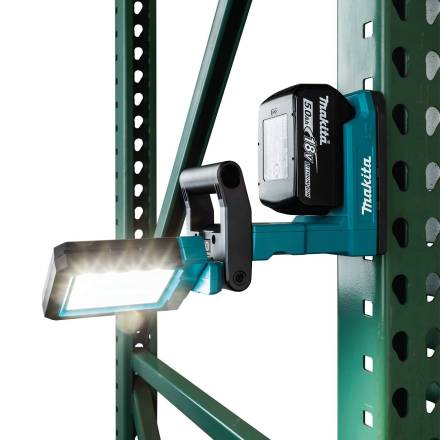 Makita DML819 18V LXT LED Magnetic Work Light 1,200 Lumen