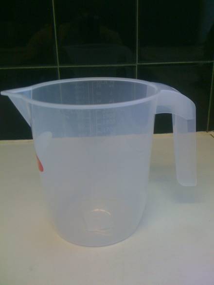 1 Litre Plastic Measuring Jug
